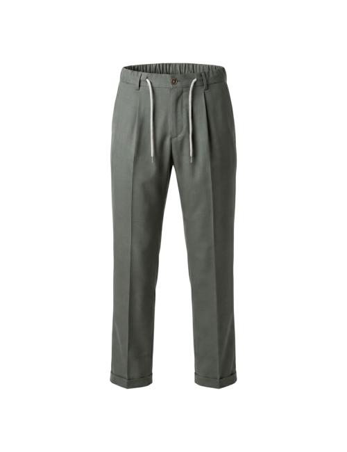 Outfit pantaloni verdi leggeri