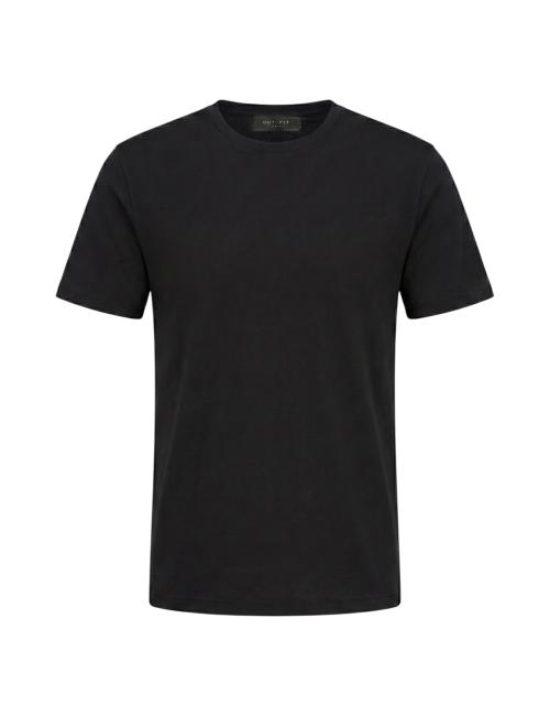 Outfit tshirt uomo basica nera