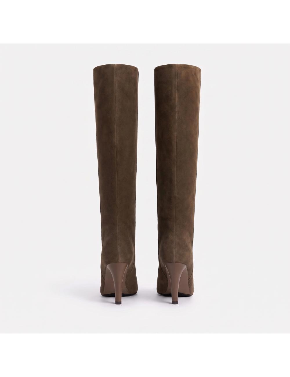 Jeffrey Campbell Brown...