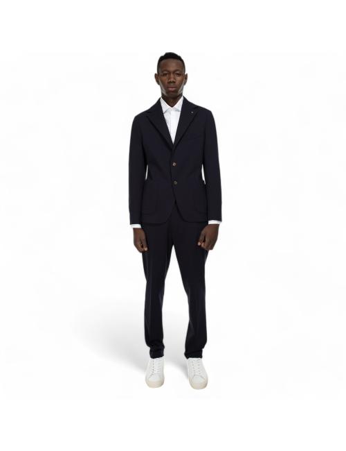Outfit pantalone nero