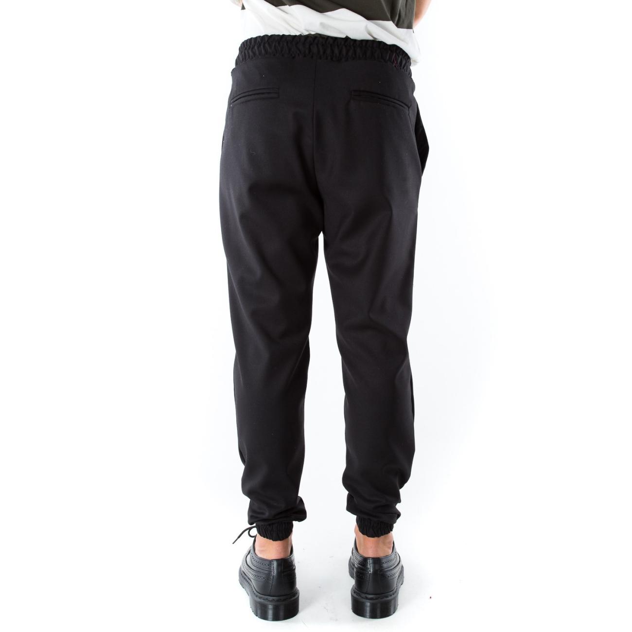 OUTFIT pantalone nero da uomo