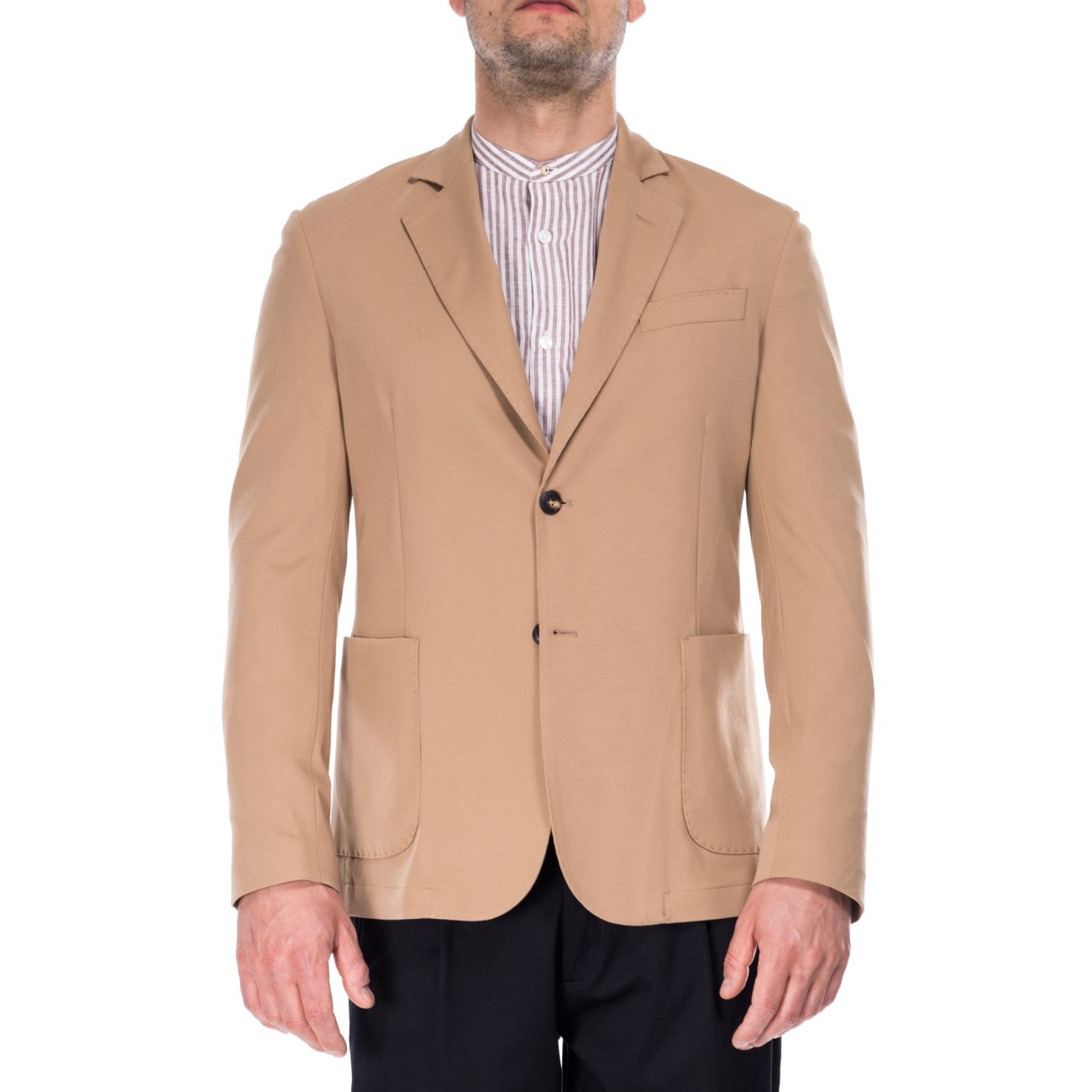 Beige unlined jacket outfit