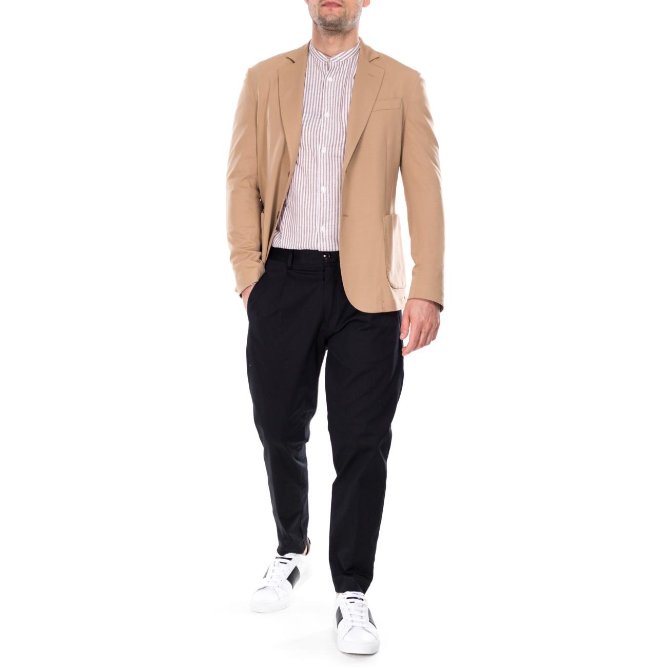 Outfit Beige unlined jacket
